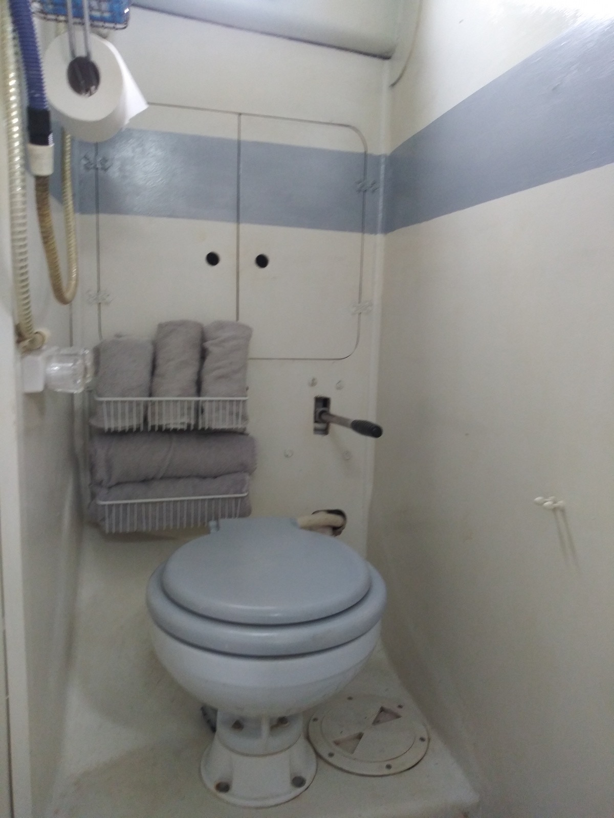 Head compartment with Lavac toilet (2020)