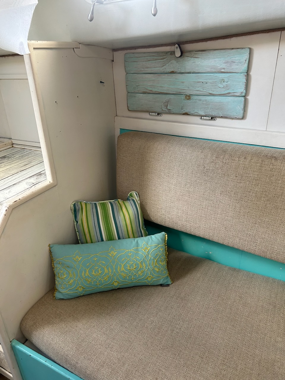 Settee with cushions and pillows